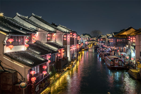 蘇州戰(zhàn)略咨詢公司如何為企業(yè)定制長遠發(fā)展規(guī)劃？